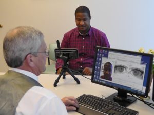 Importance of the differences between iris and retina biometrics