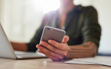 Control your business By Opting for Customized iPhone App Development Services