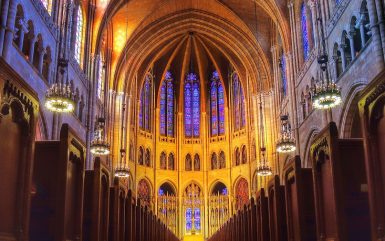 4 Effective Solutions for Churches to Turn Visitors into Members